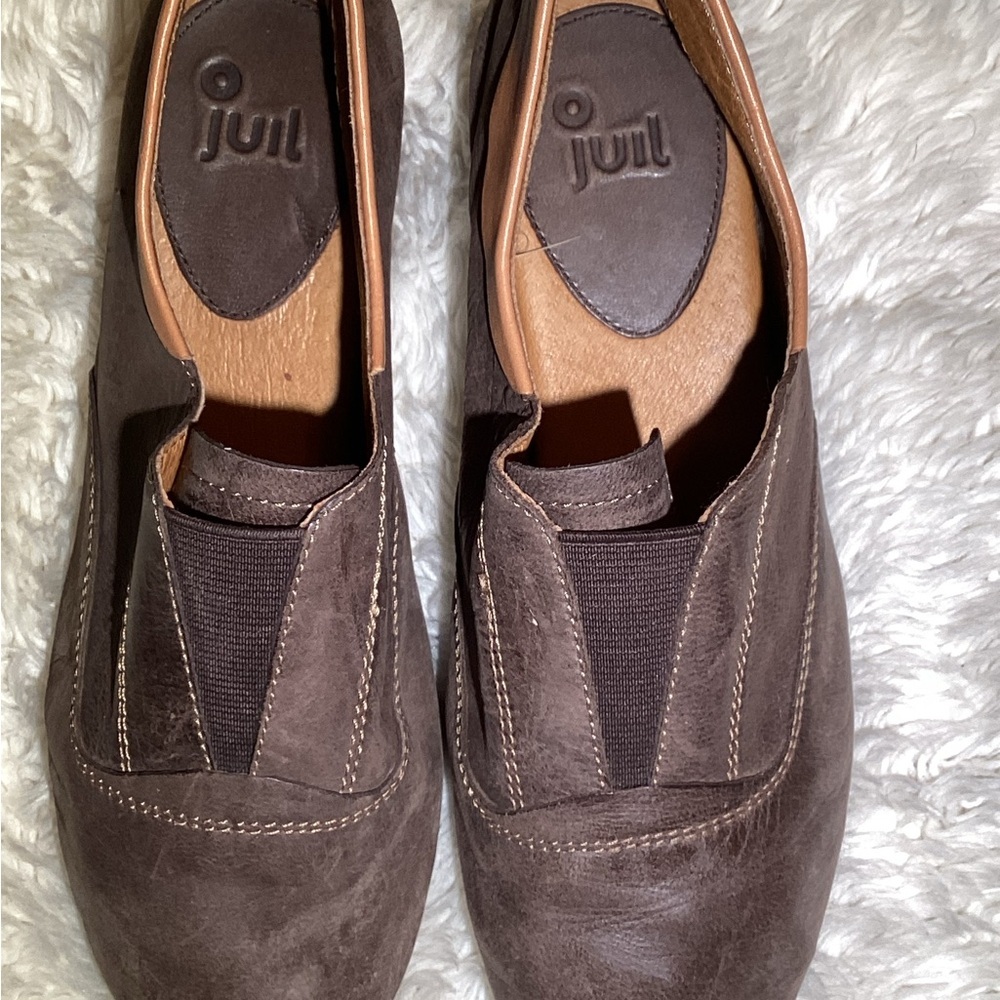Juil womens Brown Leather Slip-On Shoes size 8